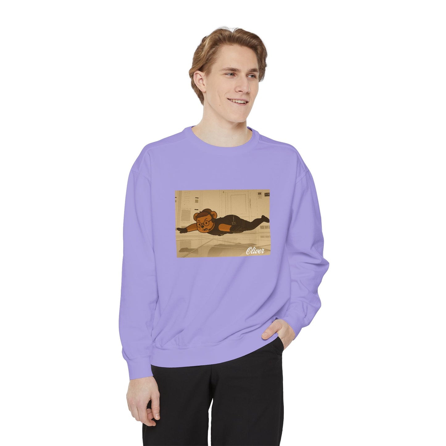 Oliver Outside Mission Impossible Crewneck – Bear on a Mission