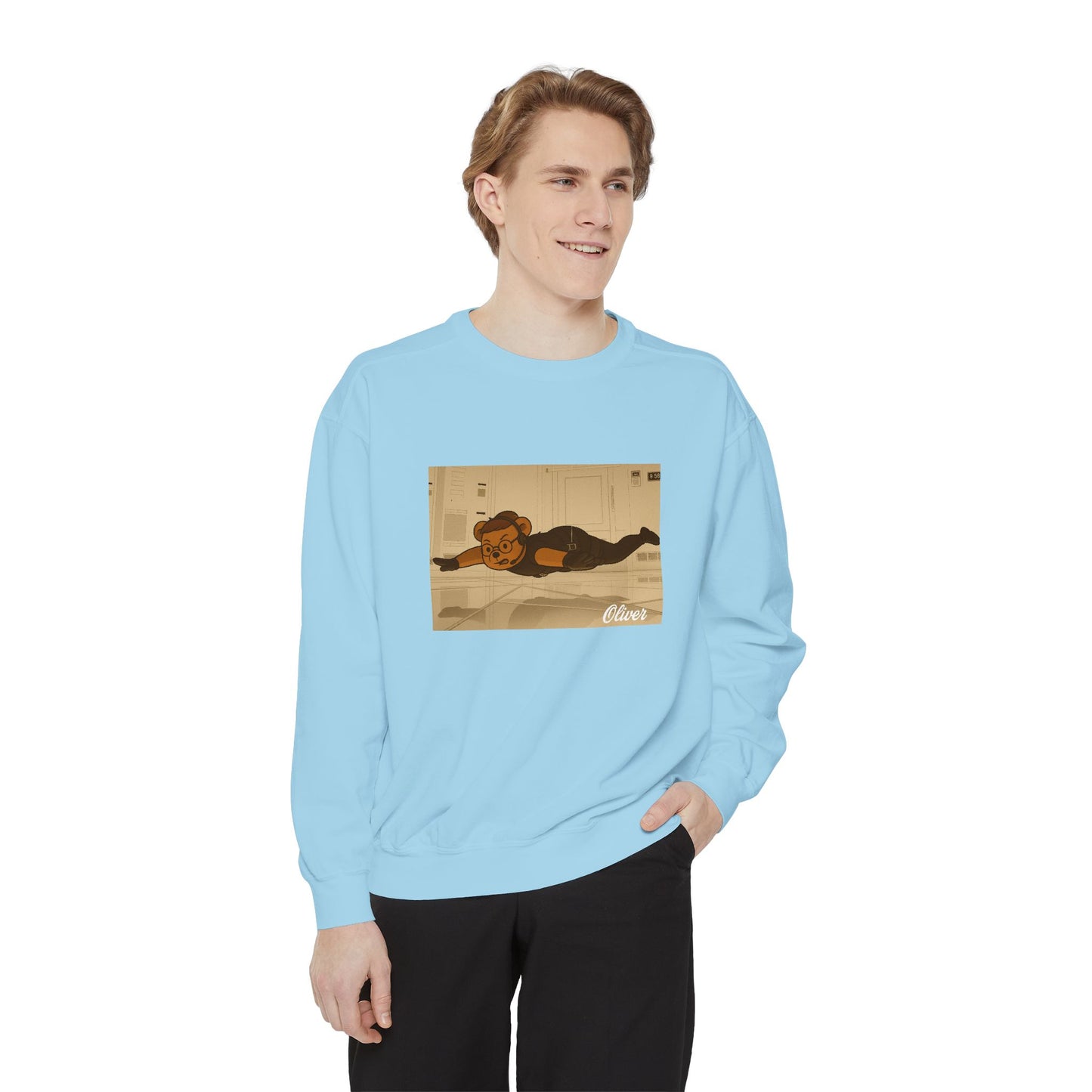 Oliver Outside Mission Impossible Crewneck – Bear on a Mission