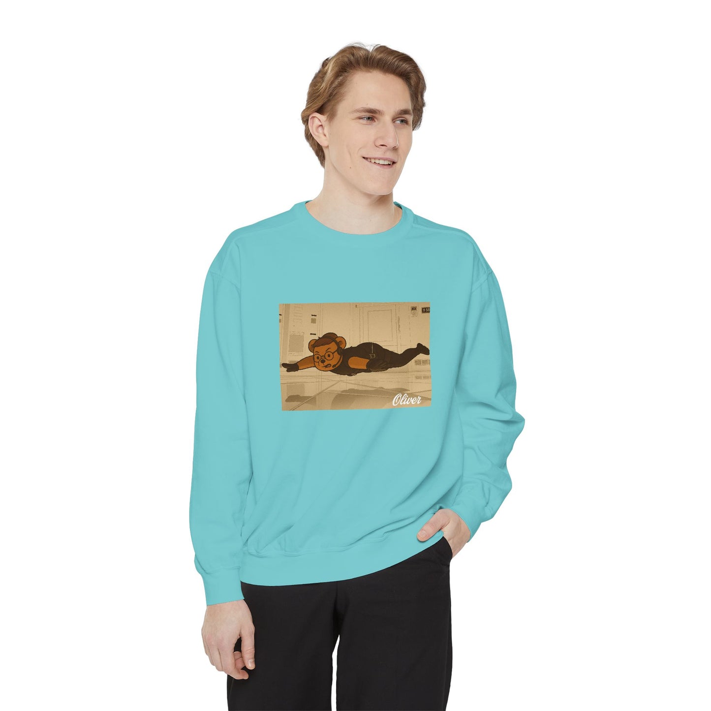 Oliver Outside Mission Impossible Crewneck – Bear on a Mission