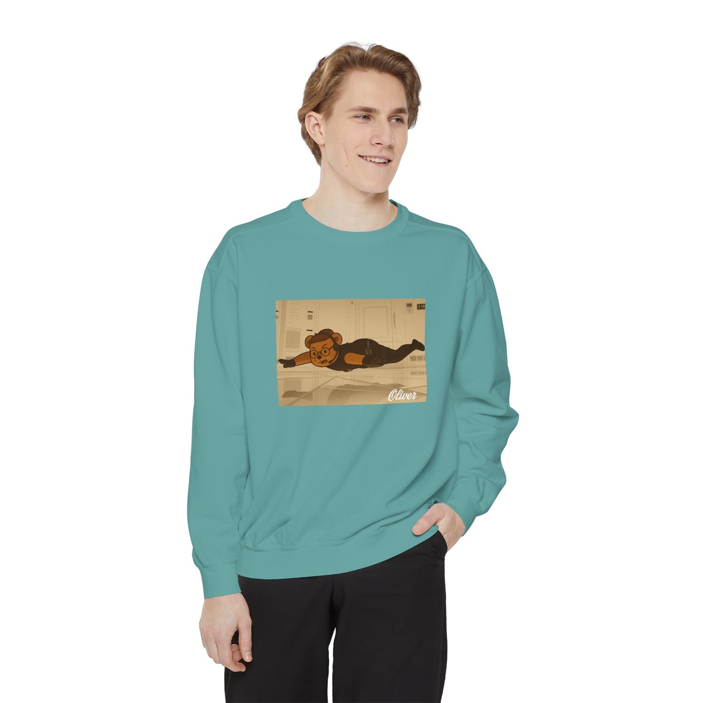 Oliver Outside Mission Impossible Crewneck – Bear on a Mission