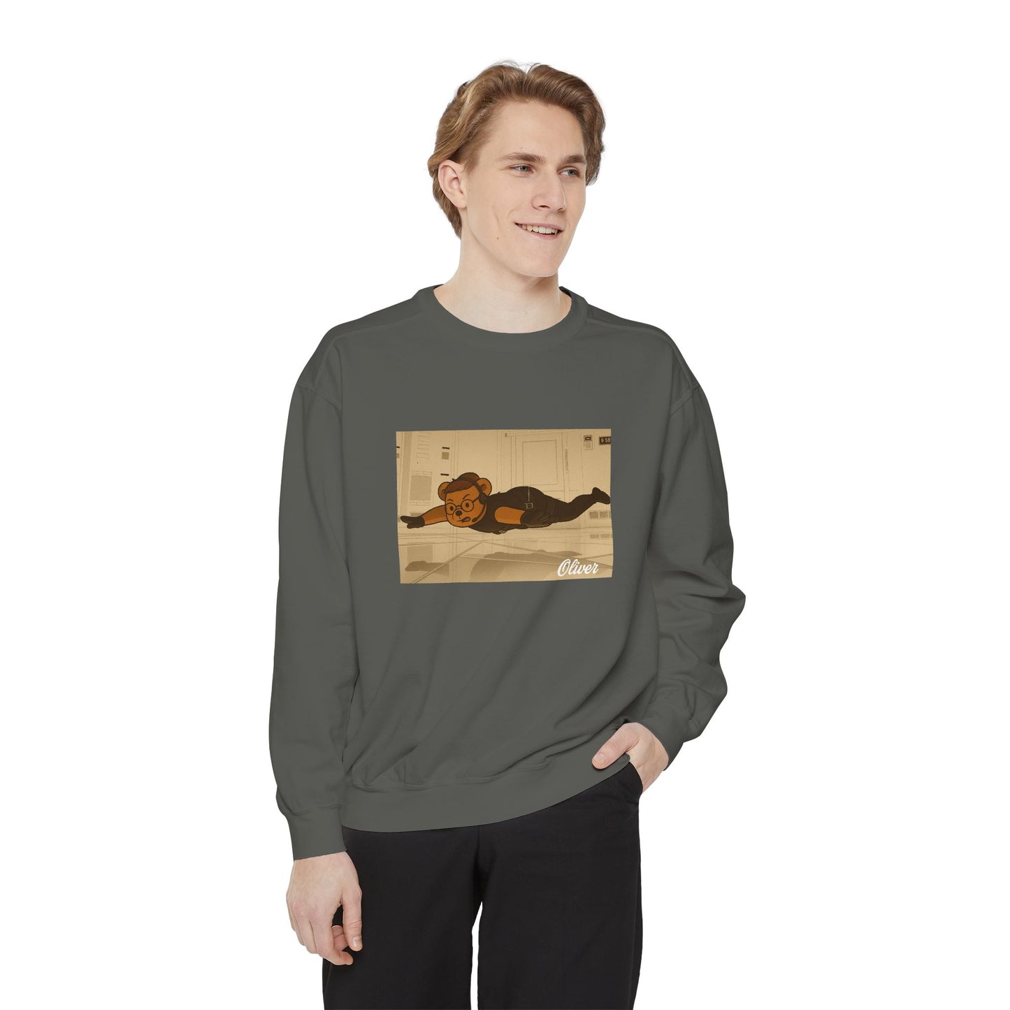 Oliver Outside Mission Impossible Crewneck – Bear on a Mission