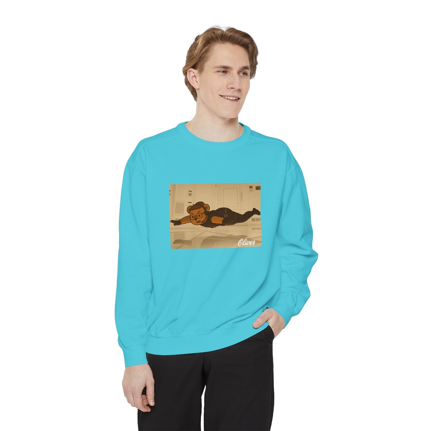 Oliver Outside Mission Impossible Crewneck – Bear on a Mission